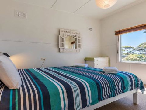 Unwind At Hyams Beach 4pm Check Out Sundays - Lismore Accommodation 3