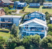 NANNY  POPPYS BEACH HOUSE Gerroa 4pm check out Sundays - Lismore Accommodation