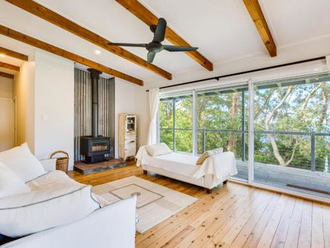 Newtown At The Beach 4pm Check Out Sundays - Lismore Accommodation 5