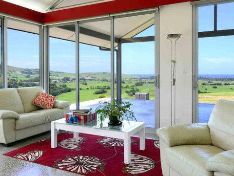 ROSE VALLEY Gerringong 4pm Check Out Sundays - Lismore Accommodation 5