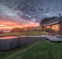 THE SHED Gerroa 4pm checkout on Sundays  Public Holidays - Lismore Accommodation