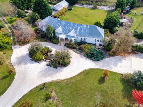 Wembley House Southern Highlands With 4pm Check Out Sunday - Lismore Accommodation 1