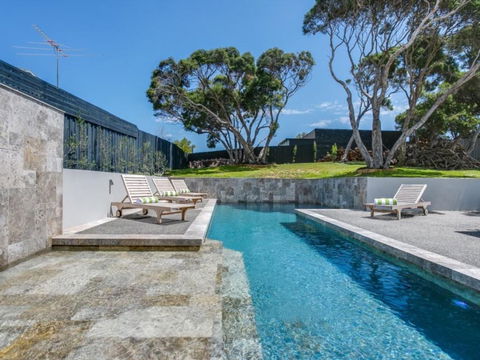 Stunning Sorrento Escape With Pool - Lismore Accommodation 4