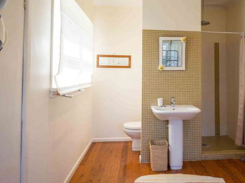 CARMELONE Gerroa 4pm Check Out On Sundays - Lismore Accommodation 1