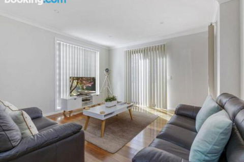 SURF BEACH DREAMS Kiama & Surrounds 4pm Check Out Sundays - Lismore Accommodation 2