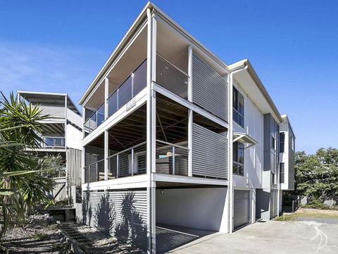 Drift Beach House - Lismore Accommodation 5