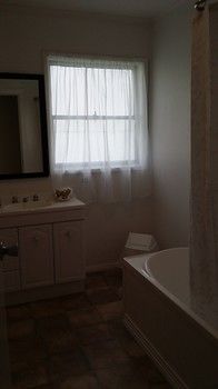 Strahan Holidays - Lismore Accommodation 3