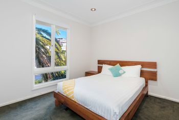 Spacious 4 Bedroom House The Hill - Lismore Accommodation 4