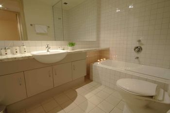 Executive Elwood Apartment - Lismore Accommodation 4