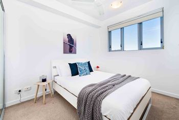 Bright 2 Bedroom Seafoam Apartment - Lismore Accommodation 1