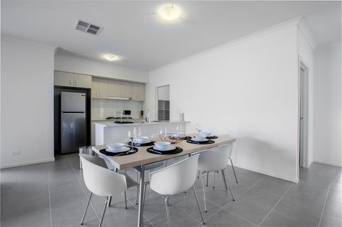 Big Family Fun@ 4 Bedrooms House In Point Cook - Lismore Accommodation 2