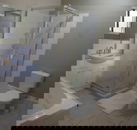 Queen Room With Airport Transfers Or Car Rental