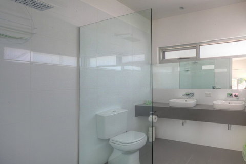 Villa Moyne - Lismore Accommodation 3