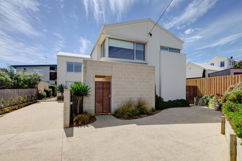 Villa Moyne - Lismore Accommodation 0