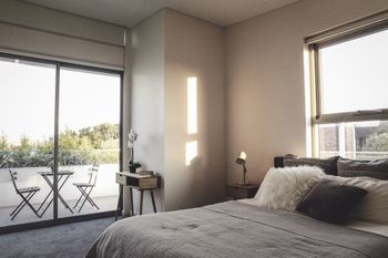 LUXURY 3 BEDROOM APARTMENT SYDNEY - Lismore Accommodation 6