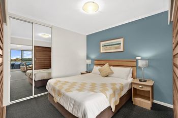 The Oak Room 106 - Lismore Accommodation 4