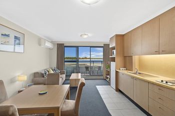 The Oak Room 106 - Lismore Accommodation 6