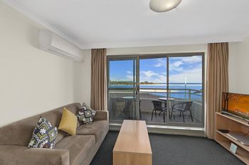 The Oak Room 106 - Lismore Accommodation 5
