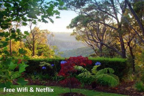 Black Cockatoo Retreat - Lismore Accommodation 0