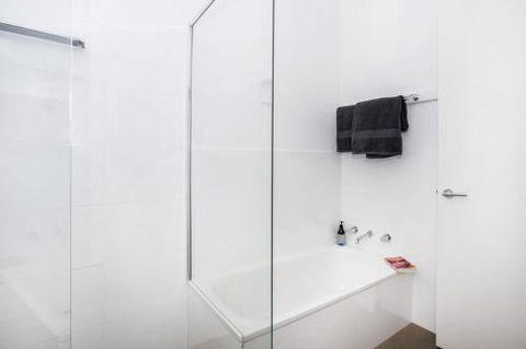 THE PARKVIEW At MOLLYMOOK - Lismore Accommodation 4