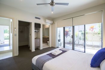 Gold Coast Luxury Waterfront House - Lismore Accommodation 3