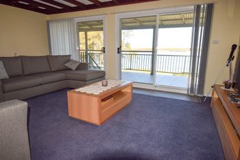 Diamond Lake House - Lismore Accommodation 2