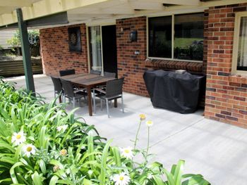 Narrawallee Escape - Lismore Accommodation 1