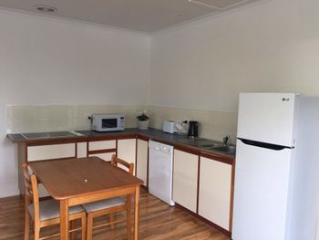 Nutgrove Beach Studio Apartment - Lismore Accommodation 4