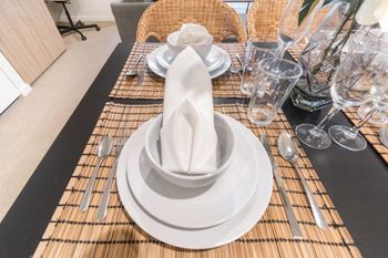 Executive Two Bedroom City Apartment With Views - Lismore Accommodation 3