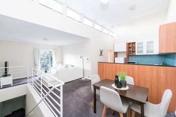 2 Bedroom Balcony Terrace Near Kings Cross - Lismore Accommodation 0