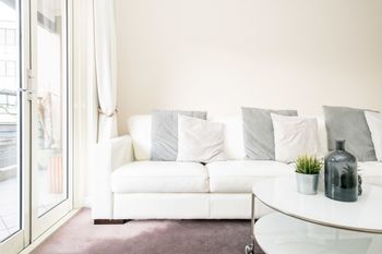 2 Bedroom Balcony Terrace Near Kings Cross - Lismore Accommodation 3