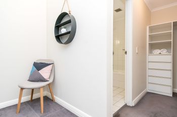 2 Bedroom Balcony Terrace Near Kings Cross - Lismore Accommodation 4