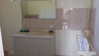 Nannup Valley Chalets - Lismore Accommodation 6