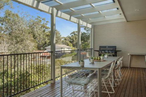 BEACH WITHIN REACH - Lismore Accommodation 0