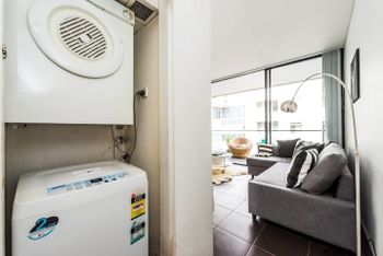Executive Two Bed Penthouse Studio In The City - Lismore Accommodation 5