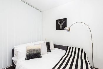 Executive Two Bed Penthouse Studio In The City - Lismore Accommodation 3