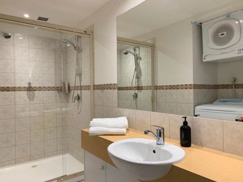 Reindeer 6 - Lismore Accommodation 2