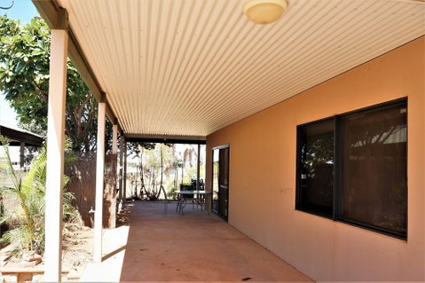 Ningaloo Breeze Villa 2 - Lismore Accommodation 1