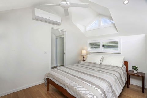 Private Garden Apartment Minutes Walk To Station NBN01 - Lismore Accommodation 2