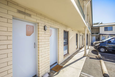 Nightcap At Riverside Hotel - Lismore Accommodation 2