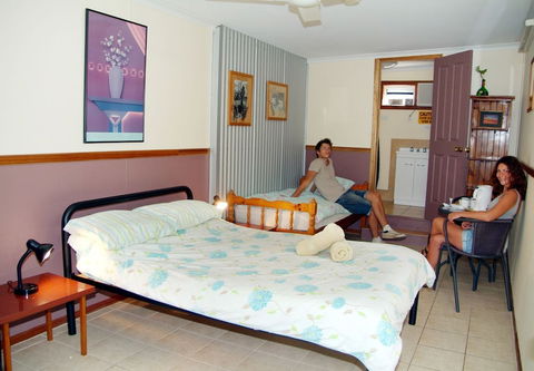 Woolshed Eco Lodge - Lismore Accommodation 5
