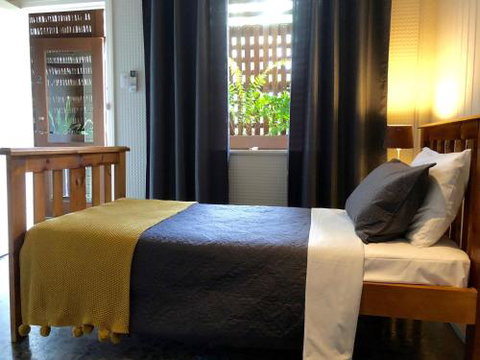 Five 3 Five - The Beachside Barracks - Lismore Accommodation 3