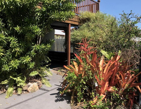 Five 3 Five - The Beachside Barracks - Lismore Accommodation 5