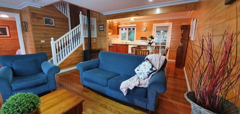 Dunes - Elegant Beach Villa With Huge Swim Spa - Lismore Accommodation 2