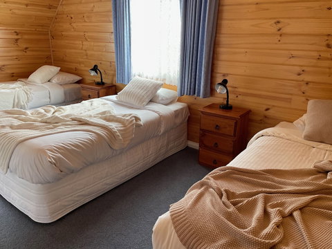 Dunes - Elegant Beach Villa With Huge Swim Spa - Lismore Accommodation 5