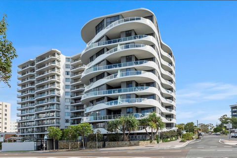 Breeze Mooloolaba - Lismore Accommodation 0