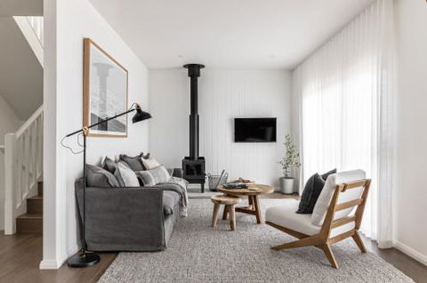 Seaside Escape - Lismore Accommodation 2