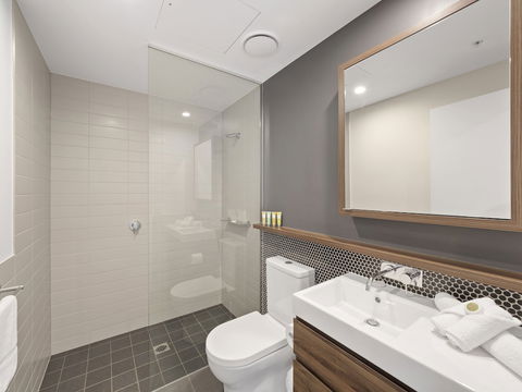 Lucid Living Brisbane - Lismore Accommodation 2