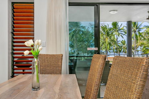 Beachfront Apartment With Ocean View - 4 - Lismore Accommodation 3