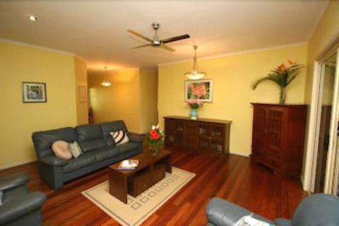 Noosa Country House - Lismore Accommodation 2